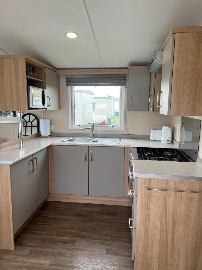 3 Bed Platinum Caravan Presthaven Sands Lodge *